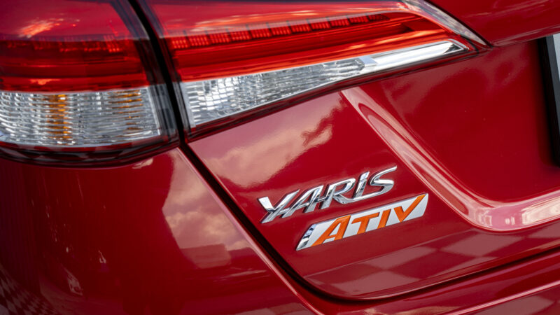 Toyota Yaris ATIV มือสอง (9)