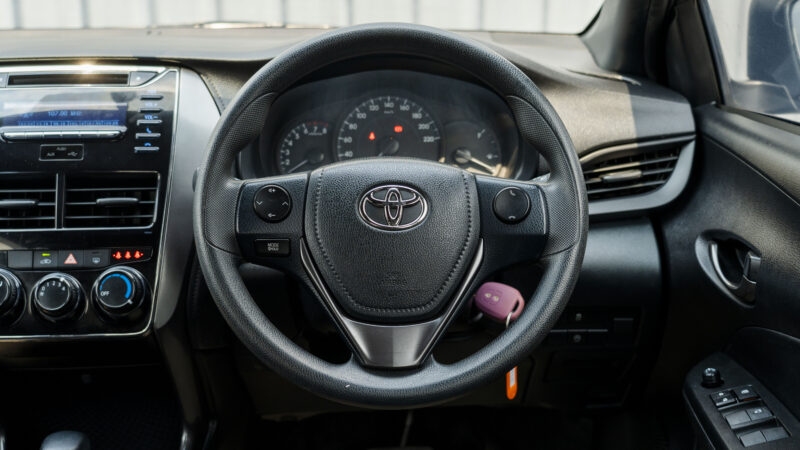 Toyota Yaris มือสอง (17)