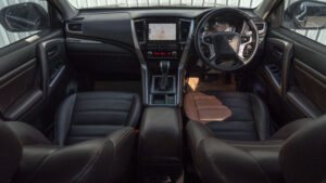 Mitsubishi Pajero Sport (21)