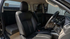 Mitsubishi Triton (12)