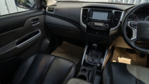 Mitsubishi Triton (16)