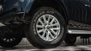 Mitsubishi Triton (5)