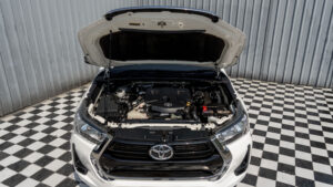 Toyota Revo (25)