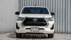 Toyota Revo (3)