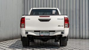 Toyota Revo (8)