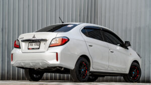 Mitsubishi Attrage (8)