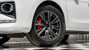 Mitsubishi Mirage (5)