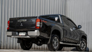Mitsubishi Triton (10)