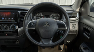 Mitsubishi Triton (14)