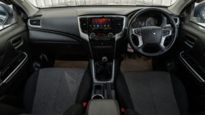 Mitsubishi Triton (15)