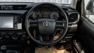 Toyota Revo (16)