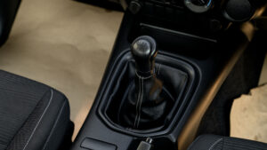 Toyota Revo (18)