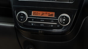 Mitsubishi Mirage (17)