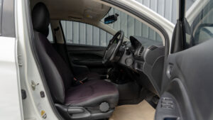 Mitsubishi Mirage (9)