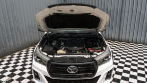 Toyota Revo (24)