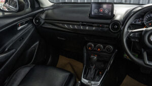 Mazda 2 (21)