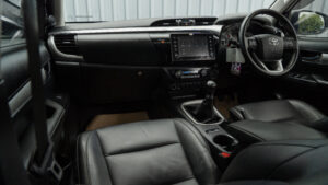 Toyota Revo (24)