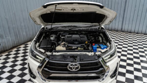Toyota Revo (28)