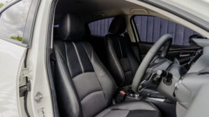 Mazda 2 (13)