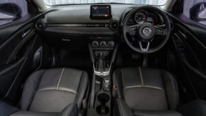 Mazda 2 (16)