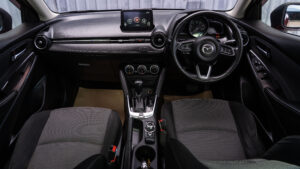 Mazda 2 (17)