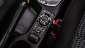 Mazda 2 (21)