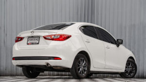 Mazda 2 (9)