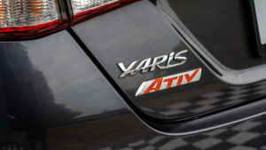 Toyota Yaris Ativ (10)