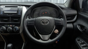 Toyota Yaris Ativ (17)