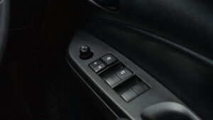 Toyota Yaris Ativ (22)