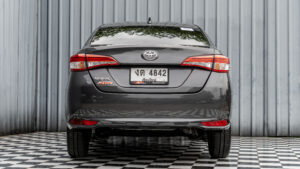 Toyota Yaris Ativ (8)